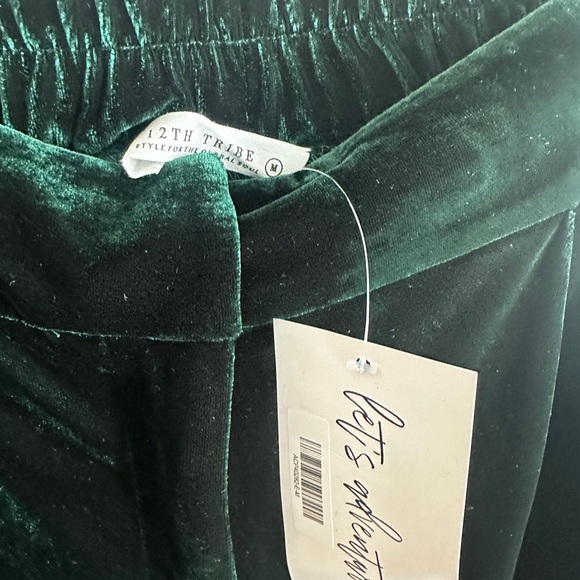 12th Tribe Rhea Emerald Velvet Crop Top & Trouser Set Medium NWT - Picture 5 of 6